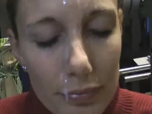 A szobalány kitakarí ...