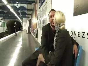 Börtönőr baszik pros ...