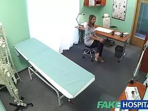barátnője Ködös Kő,  ...